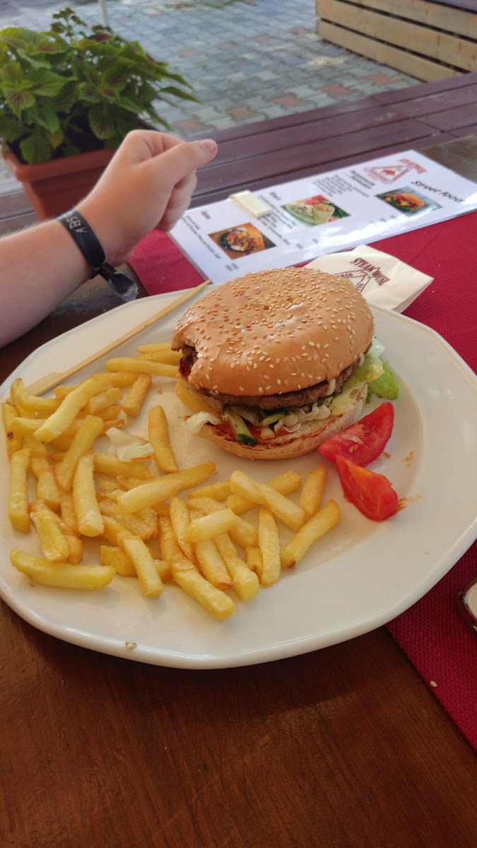 Bitburger Steak House-10